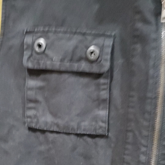 G by Guess Black Utility Vest Durable Sleeveless Design - Picture 3 of 6